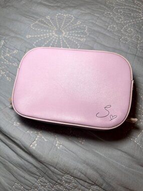 Pop & Suki Lavender Leather Camera Bag Crossbody Gold Hardware NWT
